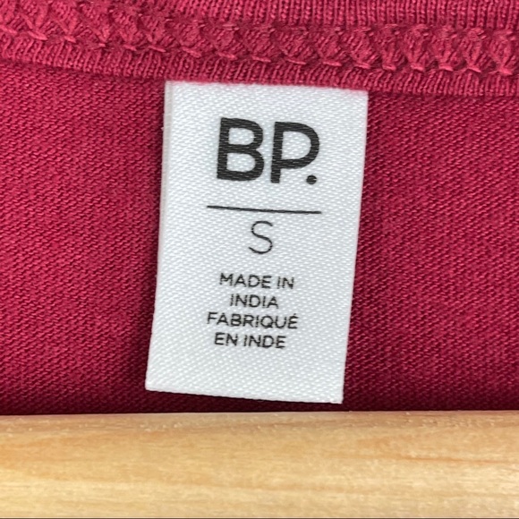 V BP Tee Red Long Sleeve Slouch Crewneck Pocket S - Picture 2 of 7